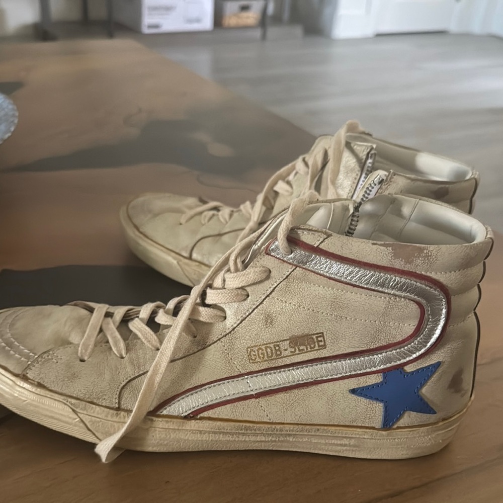 Golden Goose High-Top Sneakers with Blue Star - Picture 2 of 6